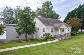 287 Wildlife Club Lane, Taylorsville, NC 28681