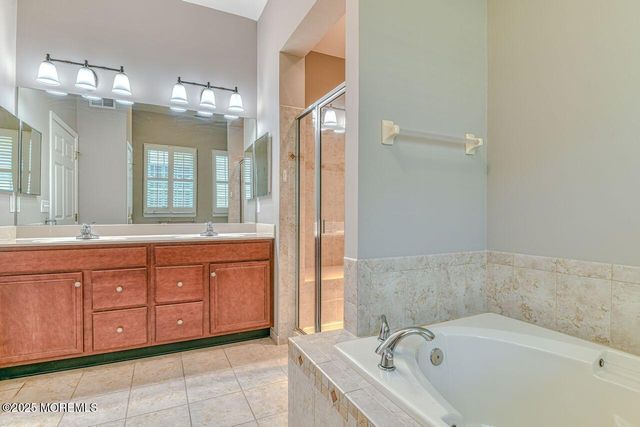 23 Muirfield Road, Jackson, NJ 08527