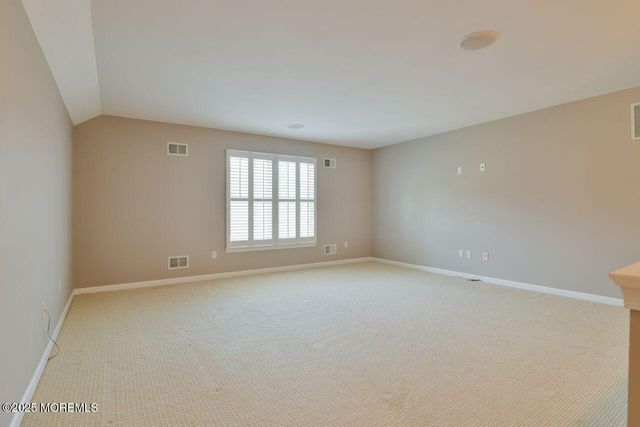 23 Muirfield Road, Jackson, NJ 08527