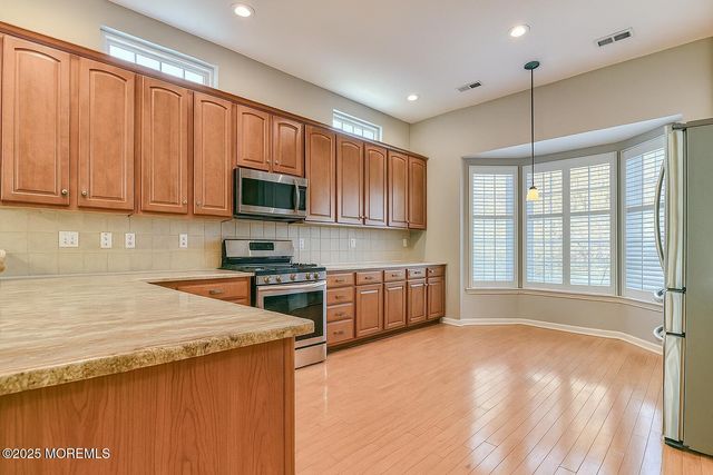 23 Muirfield Road, Jackson, NJ 08527