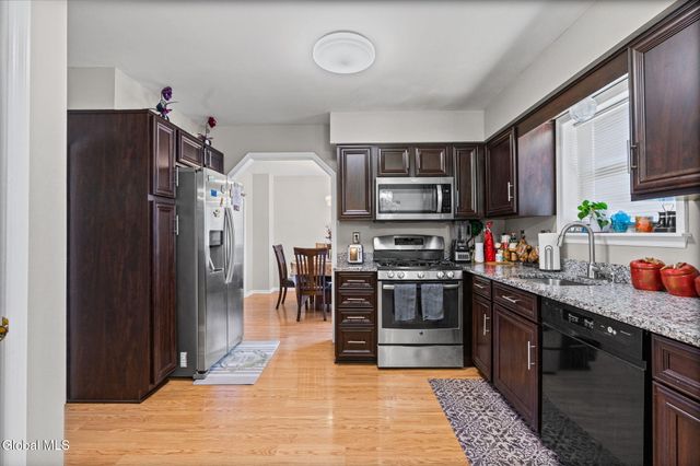 25 Netherlands Boulevard, Rotterdam, NY 12306