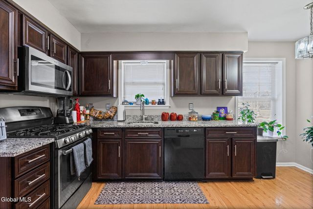 25 Netherlands Boulevard, Rotterdam, NY 12306