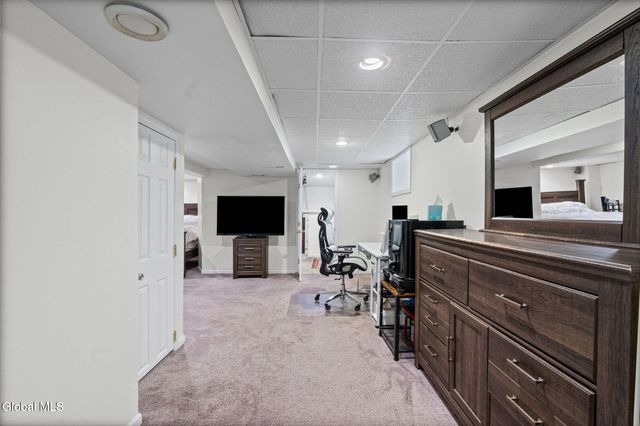 25 Netherlands Boulevard, Rotterdam, NY 12306