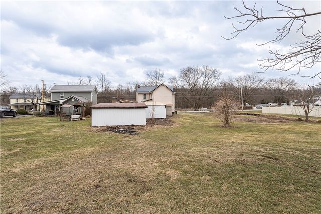 2814 W Crawford Ave, Dunbar Twp, PA 15425