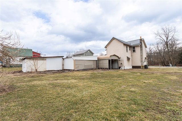 2814 W Crawford Ave, Dunbar Twp, PA 15425