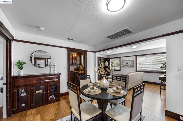 18286 Meekland Ave, Hayward, CA 94541