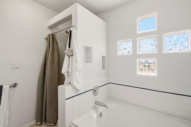 5313 La Colonia Drive NW, Albuquerque, NM 87120