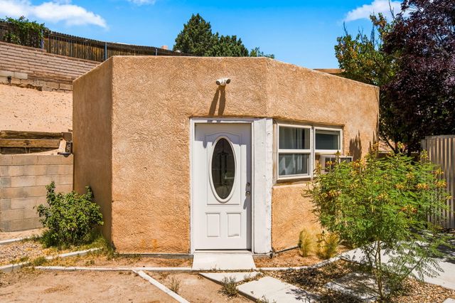 5313 La Colonia Drive NW, Albuquerque, NM 87120
