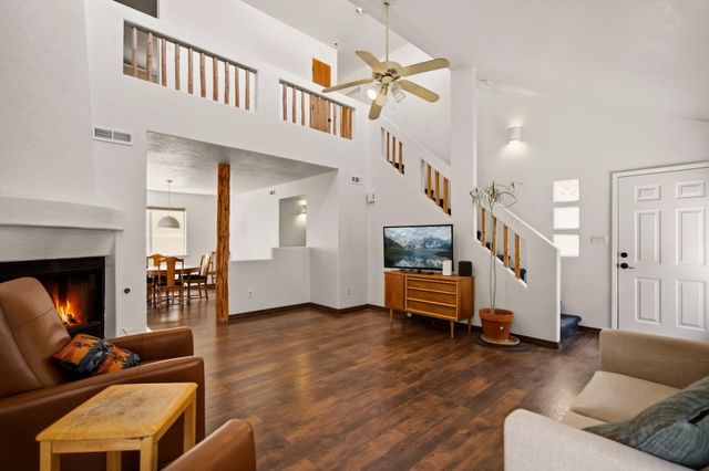 5313 La Colonia Drive NW, Albuquerque, NM 87120