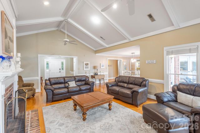 185 Willow Point Road, Troutman, NC 28166
