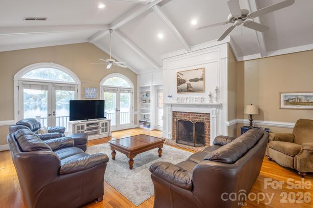 185 Willow Point Road, Troutman, NC 28166