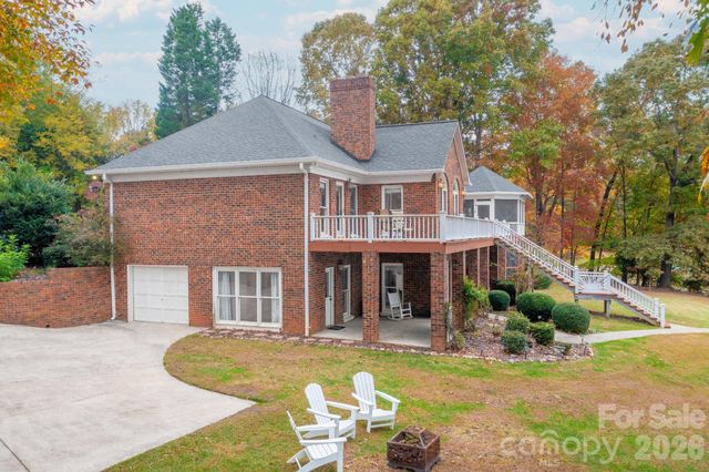 185 Willow Point Road, Troutman, NC 28166