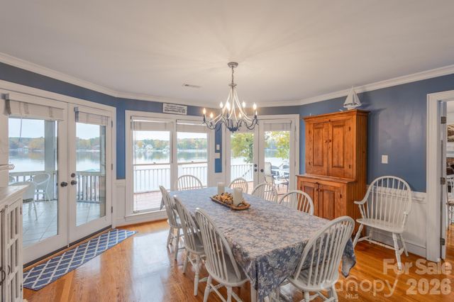 185 Willow Point Road, Troutman, NC 28166