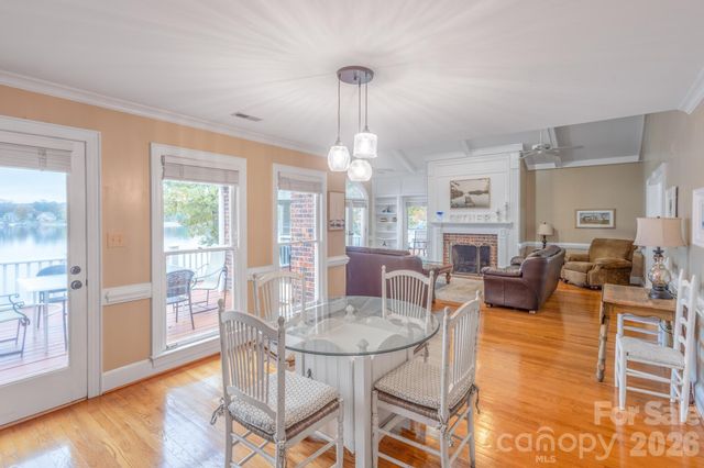 185 Willow Point Road, Troutman, NC 28166