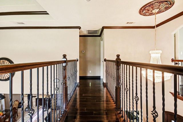 8500 Anastasia Avenue, Beaumont, TX 77705