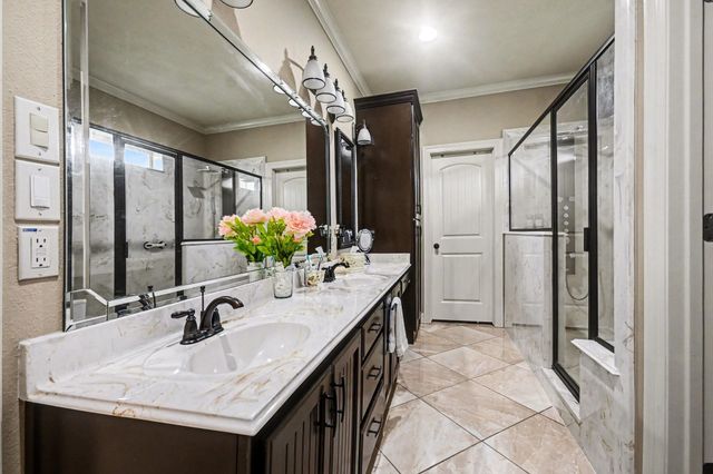 8500 Anastasia Avenue, Beaumont, TX 77705