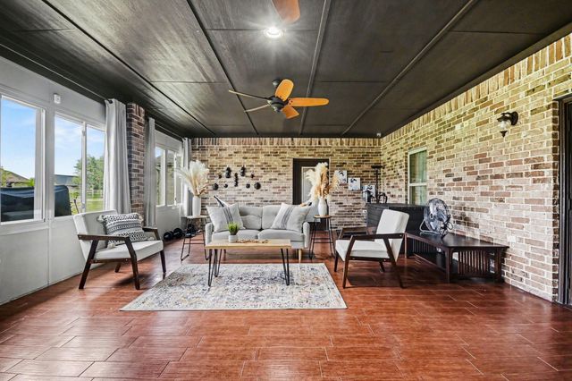 8500 Anastasia Avenue, Beaumont, TX 77705