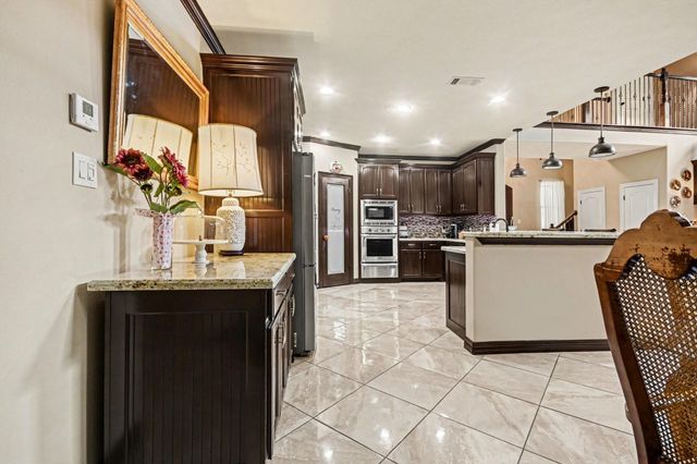 8500 Anastasia Avenue, Beaumont, TX 77705