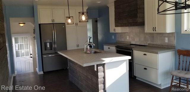 28936 Bridge Street, Garden City, MI 48135