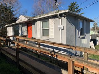 8663 Beacon Avenue S, Seattle, WA 98118