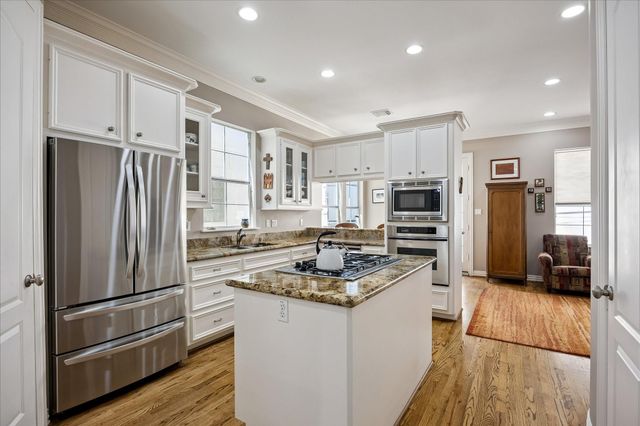 6414 Taggart Street A, Houston, TX 77007