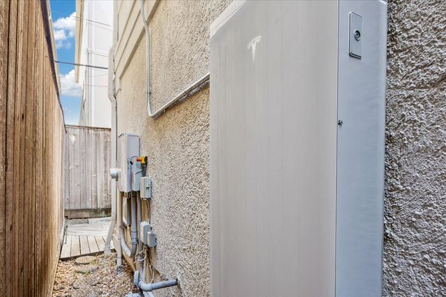 6414 Taggart Street A, Houston, TX 77007