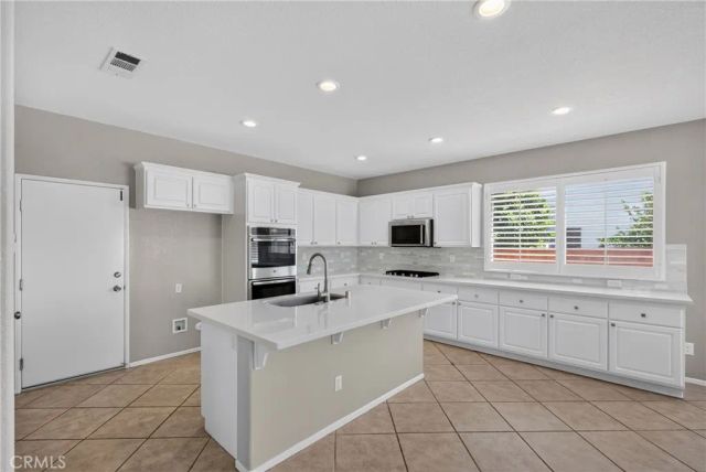12611 Avocado Way, Riverside, CA 92503