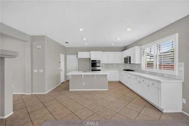 12611 Avocado Way, Riverside, CA 92503