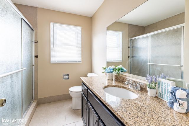 6322 Pepper Hill Street, West Bloomfield Twp, MI 48322