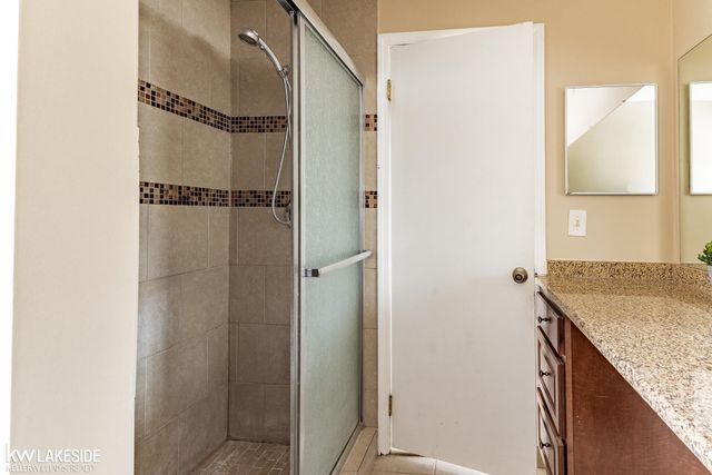 6322 Pepper Hill Street, West Bloomfield Twp, MI 48322