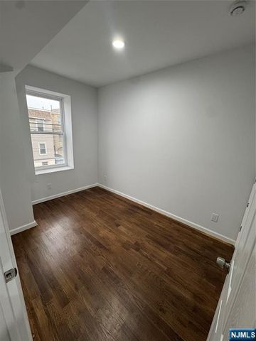 196 Malvern Street 3, Newark, NJ 07105