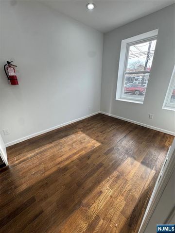 196 Malvern Street 3, Newark, NJ 07105