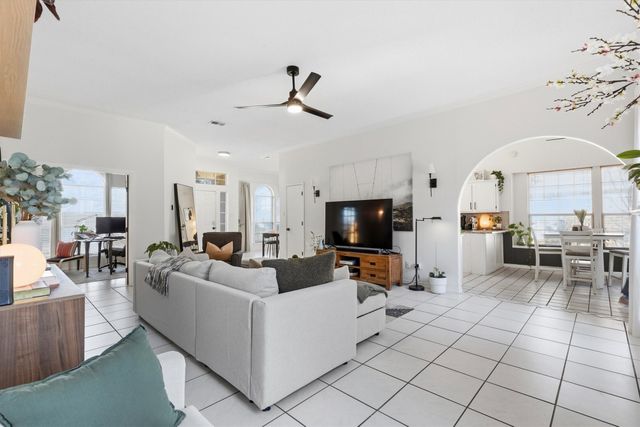 2742 Claremont Drive, Grand Prairie, TX 75052