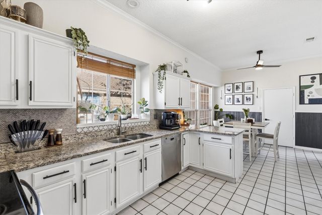 2742 Claremont Drive, Grand Prairie, TX 75052