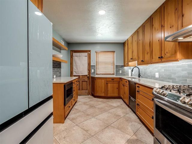 1327 W Wilshire Boulevard, Oklahoma City, OK 73116