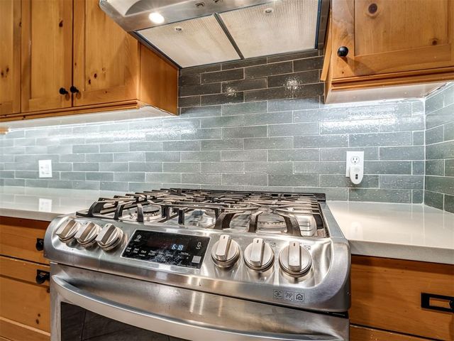 1327 W Wilshire Boulevard, Oklahoma City, OK 73116