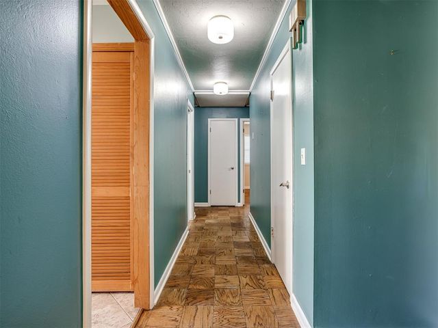 1327 W Wilshire Boulevard, Oklahoma City, OK 73116