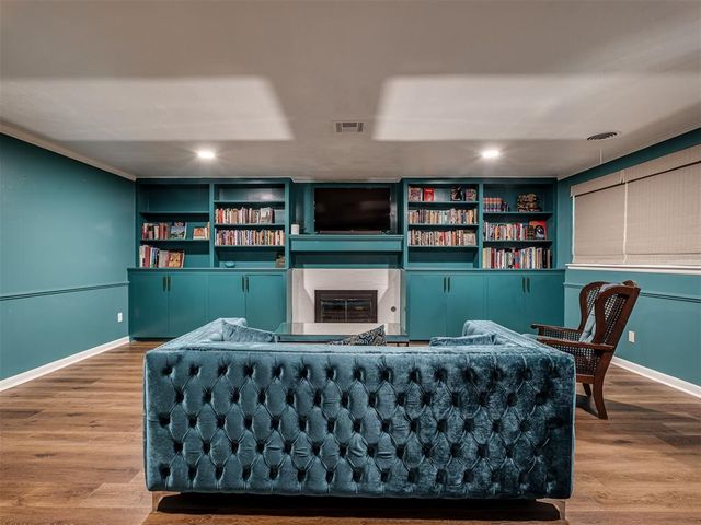 1327 W Wilshire Boulevard, Oklahoma City, OK 73116