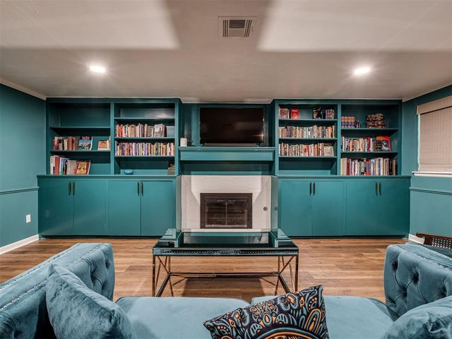 1327 W Wilshire Boulevard, Oklahoma City, OK 73116
