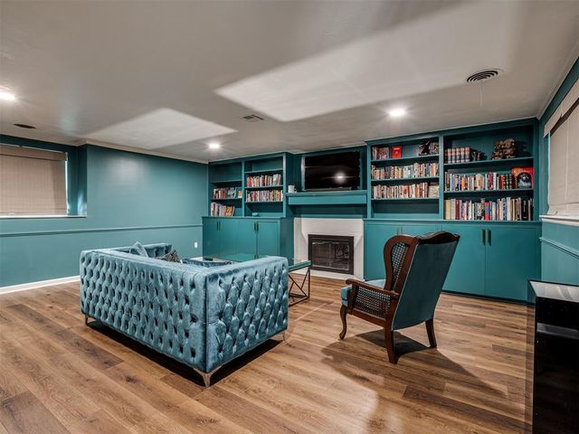 1327 W Wilshire Boulevard, Oklahoma City, OK 73116