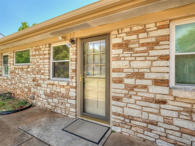 1327 W Wilshire Boulevard, Oklahoma City, OK 73116