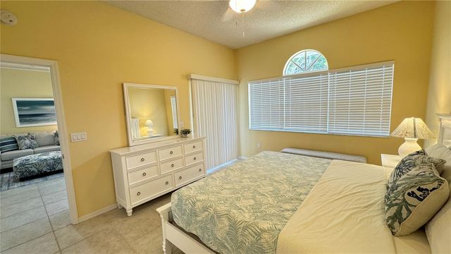 5600 W LONG COMMON COURT 2, Sarasota, FL 34235