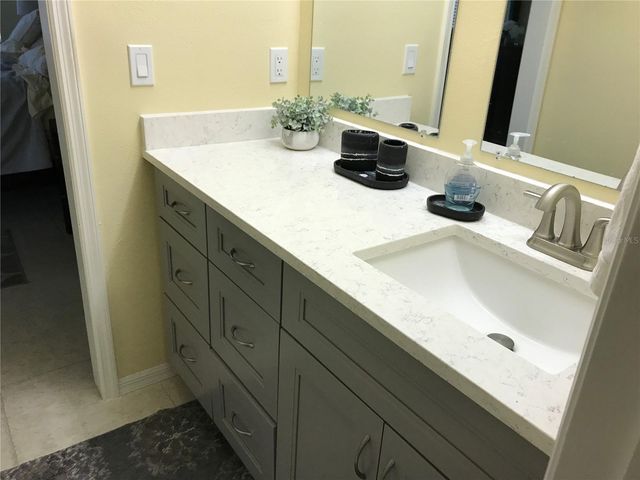 5600 W LONG COMMON COURT 2, Sarasota, FL 34235