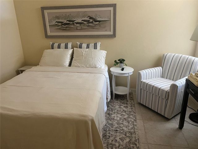 5600 W LONG COMMON COURT 2, Sarasota, FL 34235