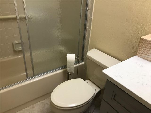 5600 W LONG COMMON COURT 2, Sarasota, FL 34235