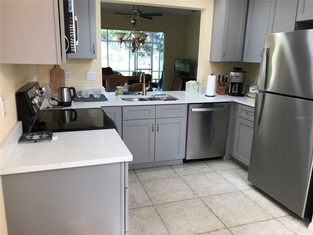 5600 W LONG COMMON COURT 2, Sarasota, FL 34235