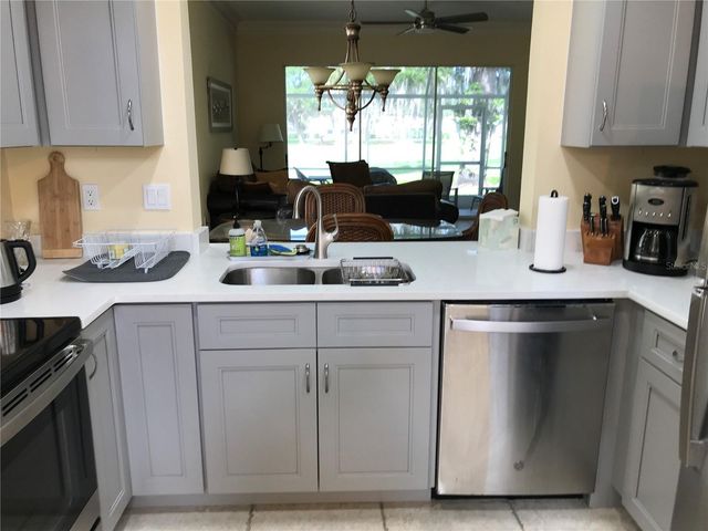 5600 W LONG COMMON COURT 2, Sarasota, FL 34235