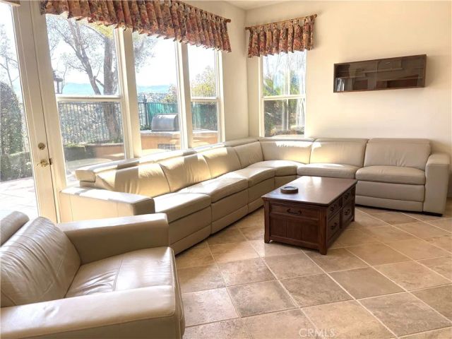 8183 E Bailey Way, Anaheim Hills, CA 92808