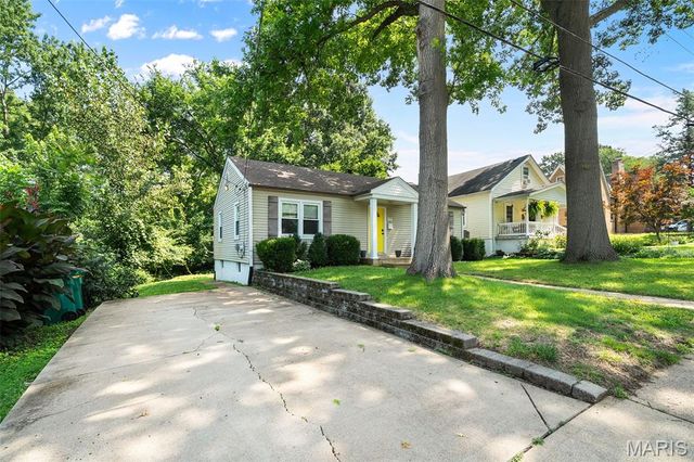 837 Greeley Avenue, Webster Groves, MO 63119