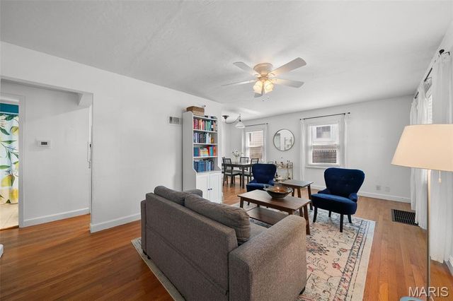 837 Greeley Avenue, Webster Groves, MO 63119